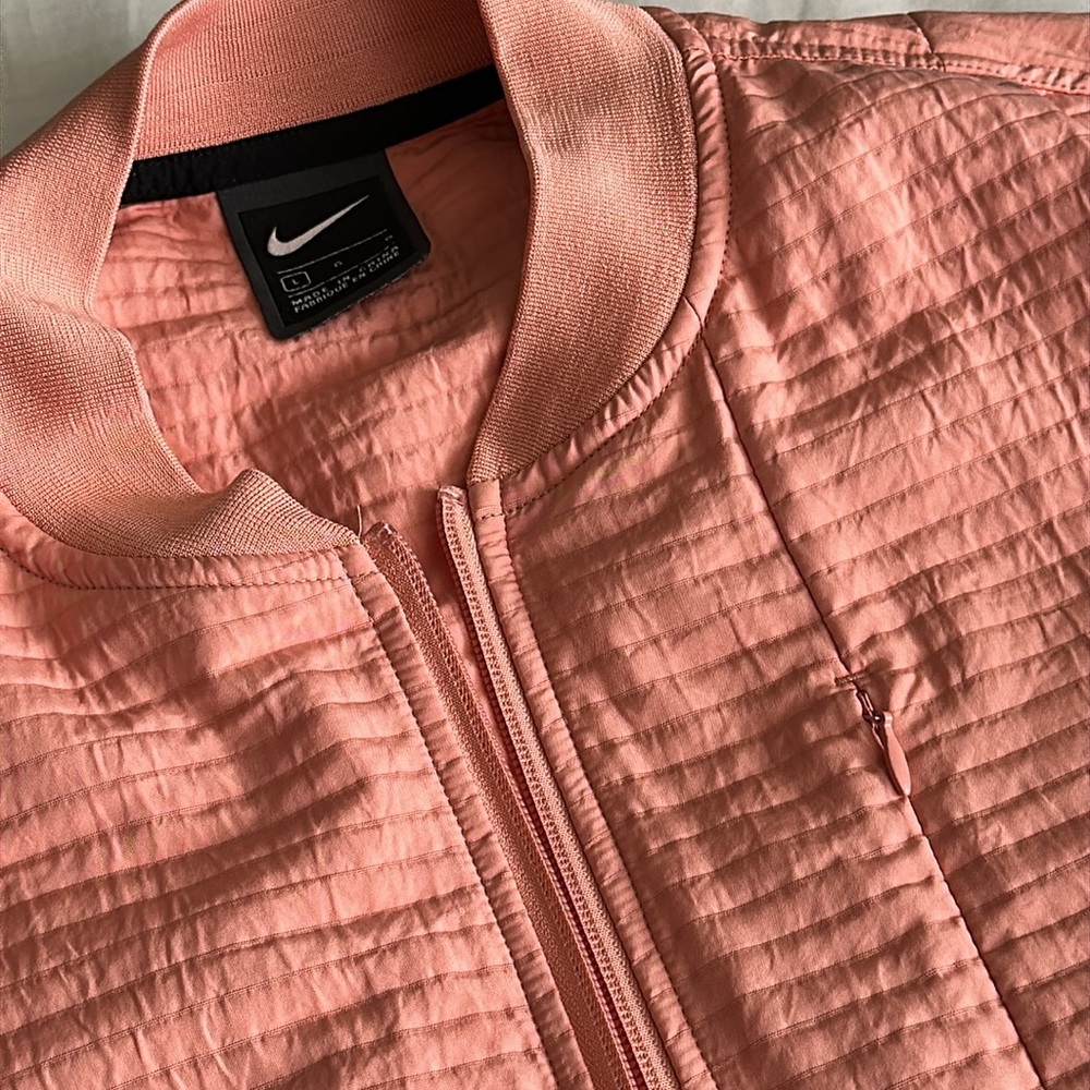 Nike Women's Light Salmon/Coral Quilted Jacket - Picture 4 of 5